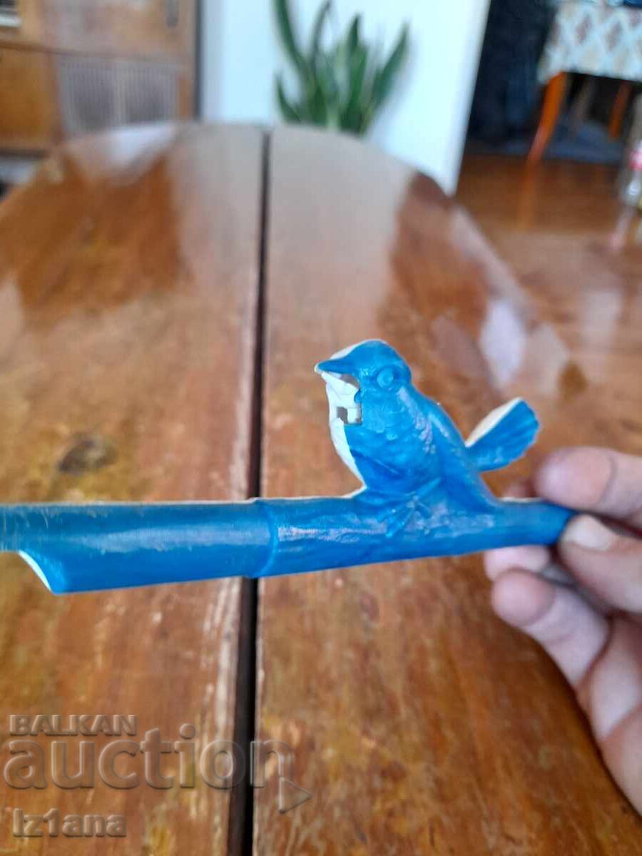 Delivery of An old children's whistle Delivery of An old children's whistle