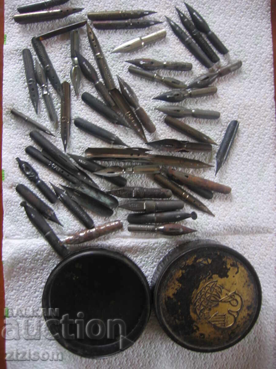 OLD BAKELITE PELICAN BOX WITH Nibs for a pen holder - 5 OLD BAKELITE PELICAN BOX WITH Nibs for a pen holder - 5