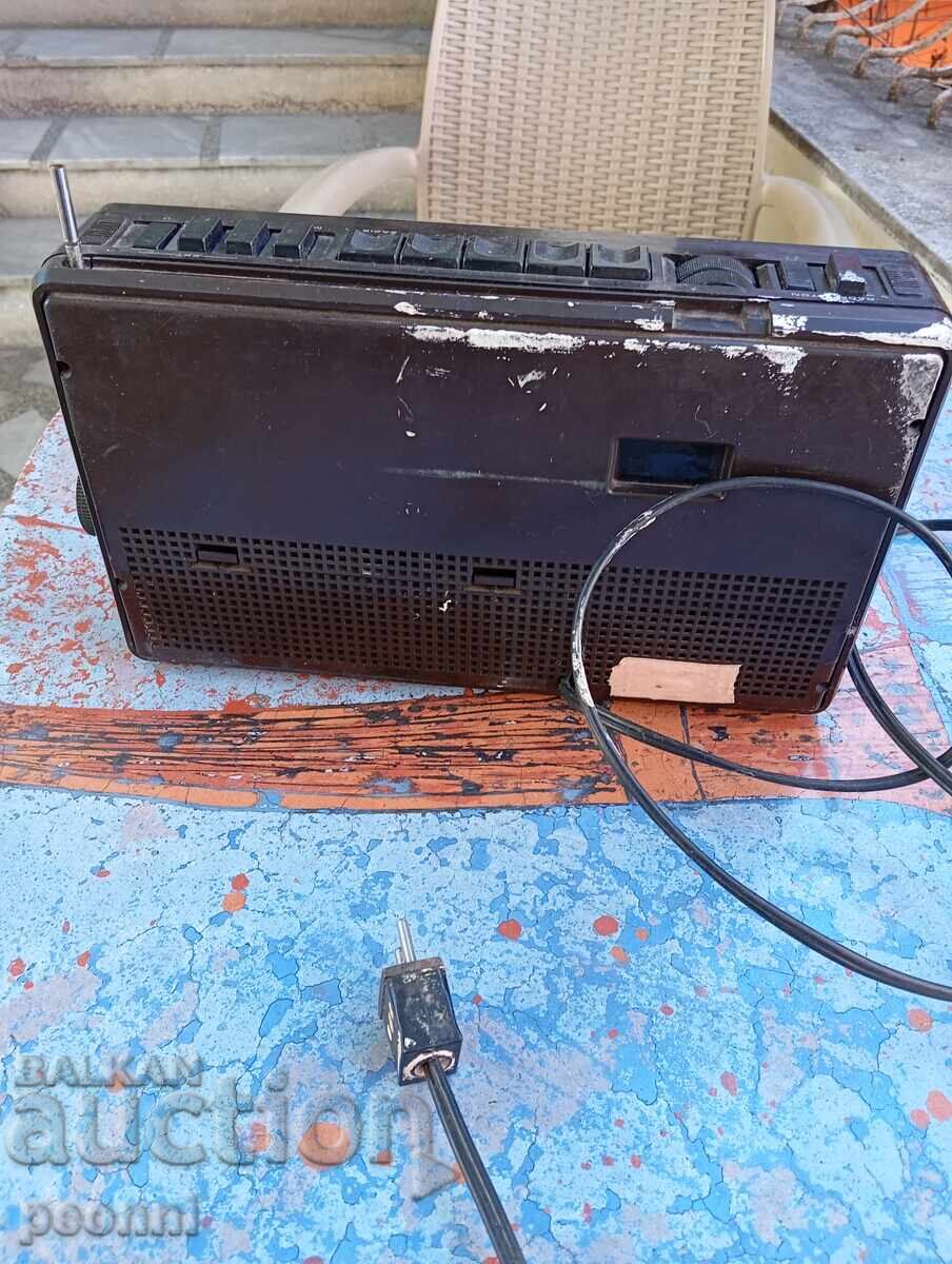 Delivery of Radiocassette player unitra kaspazak