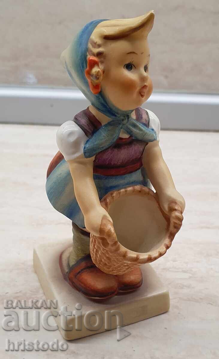 Figurină din porțelan „Hummel” cu preț € 25.00 | 48.90 BGN