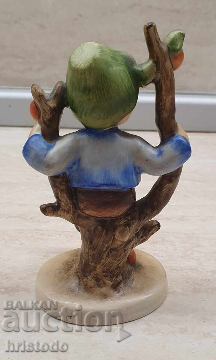 Auction Porcelain figure "Hummel" Auction Porcelain figure "Hummel"