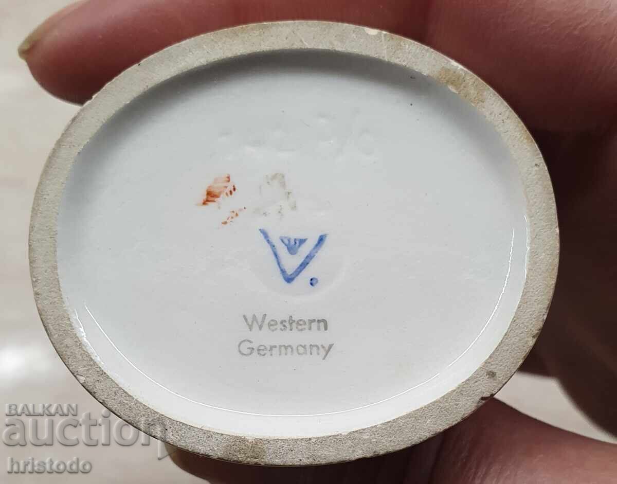 Porcelain figure "Hummel" - 5 Porcelain figure "Hummel" - 5