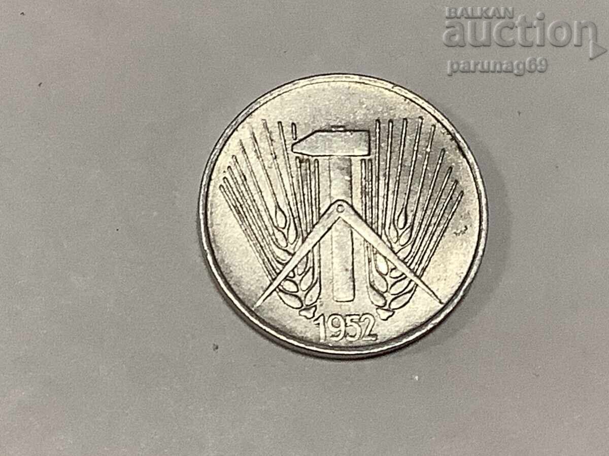 Germany GDR 1 pfennig 1952 with price 0.50 BGN | € 0.26 Germany GDR 1 pfennig 1952 with price 0.50 BGN | € 0.26