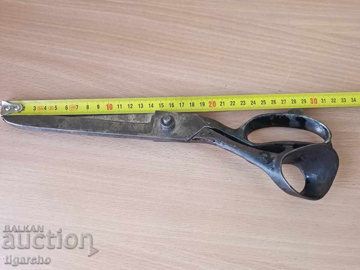 Livrarea Foarfece vechi Livrarea Foarfece vechi