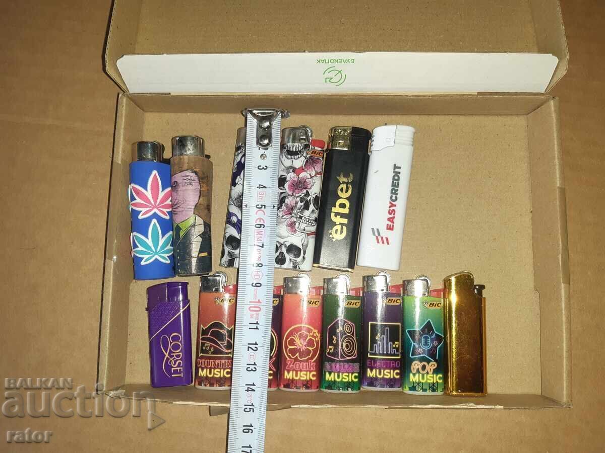 Old BIC lighters and others - 14 pieces - 6 Old BIC lighters and others - 14 pieces - 6
