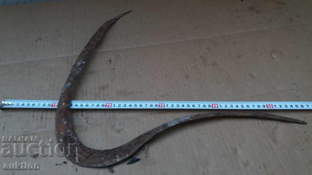 FORGED RENAISSANCE SICKLE - 6 FORGED RENAISSANCE SICKLE - 6