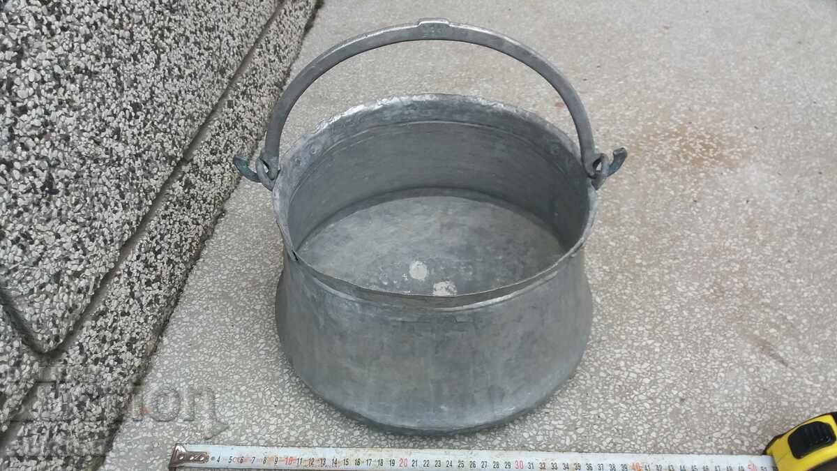 Auction EXCELLENT FORGED RENAISSANCE COPPER, BOILER, KALAIDISAN BOILER Auction EXCELLENT FORGED RENAISSANCE COPPER, BOILER, KALAIDISAN BOILER