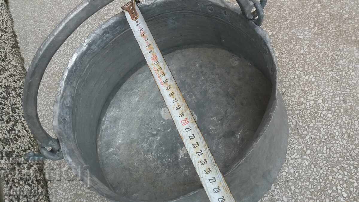 EXCELLENT FORGED RENAISSANCE COPPER, BOILER, KALAIDISAN BOILER - 6 EXCELLENT FORGED RENAISSANCE COPPER, BOILER, KALAIDISAN BOILER - 6