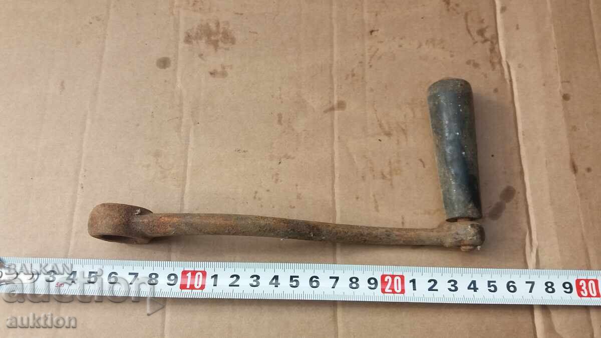 OLD SOLID HANDLE - 5 OLD SOLID HANDLE - 5