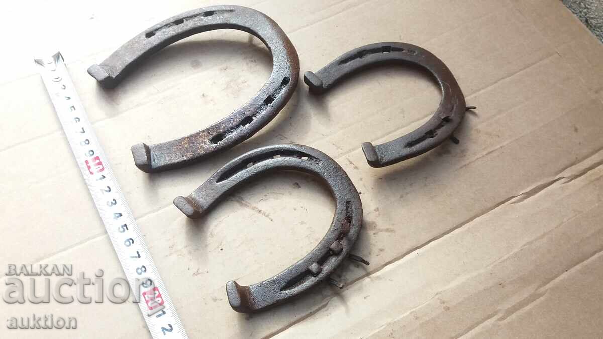 LOT OF 3 FORGED HORSESHOES - 6 LOT OF 3 FORGED HORSESHOES - 6