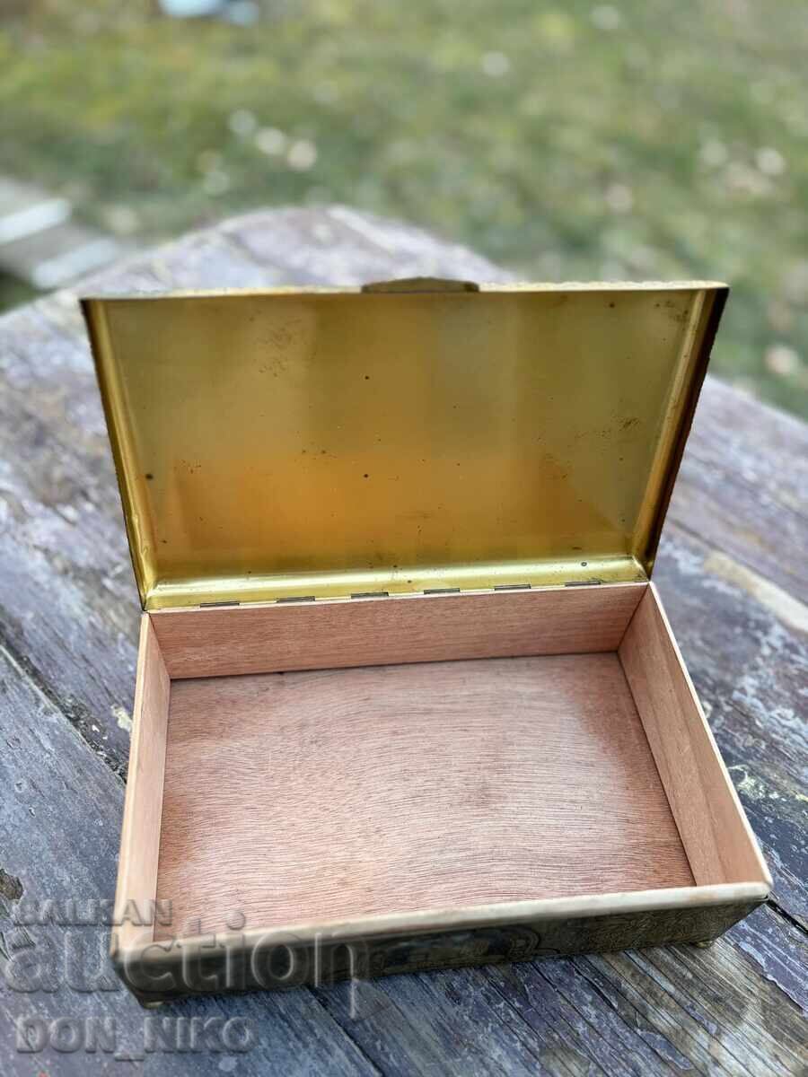 Copper cigar box - 6 Copper cigar box - 6