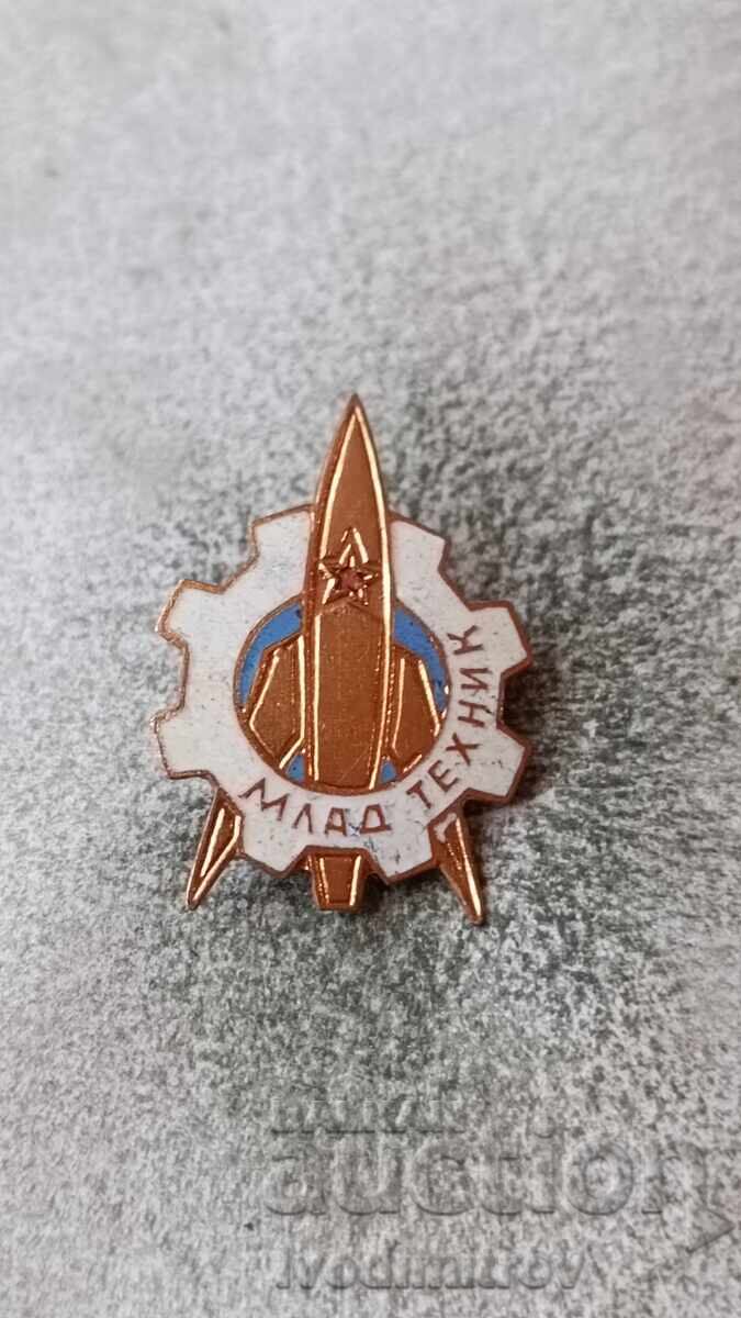 Young Technician Badge Young Technician Badge