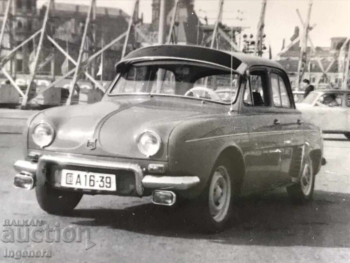 OLD PHOTO RETRO CAR CAR with price 3.00 BGN | € 1.53 OLD PHOTO RETRO CAR CAR with price 3.00 BGN | € 1.53