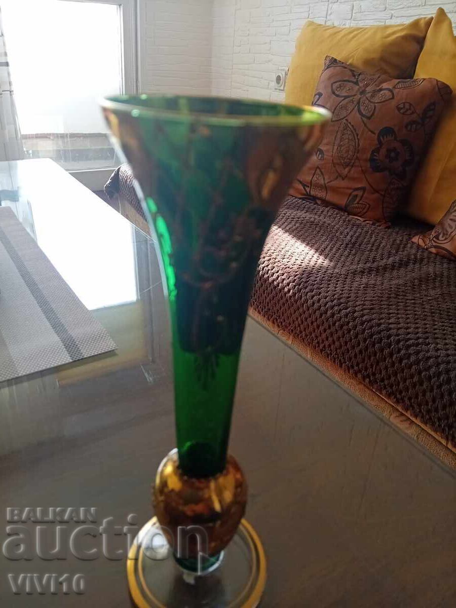 Superba vaza Boemia, aurire, email cu preț 80.00 BGN | € 40.90 Superba vaza Boemia, aurire, email cu preț 80.00 BGN | € 40.90