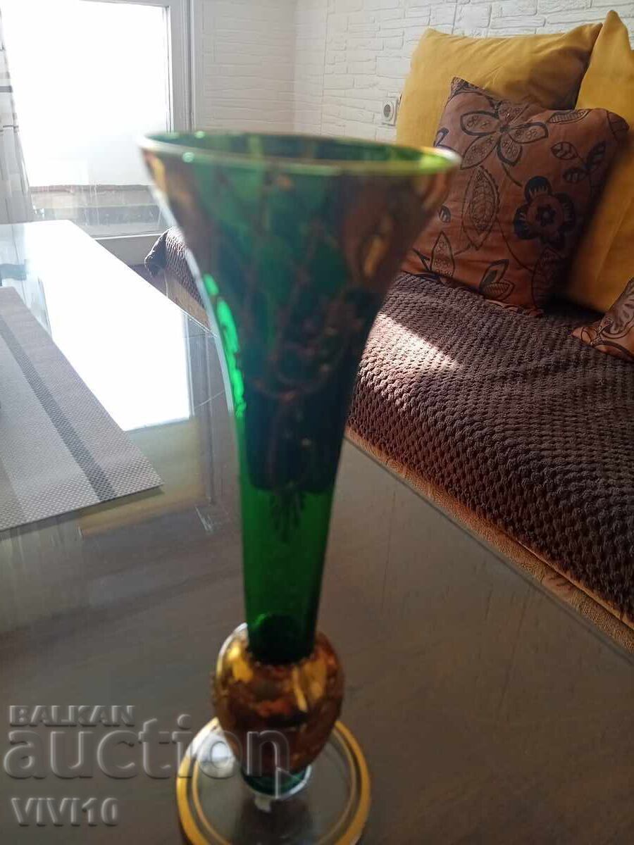 Superba vaza Boemia, aurire, email cu preț € 40.00 | 78.23 BGN