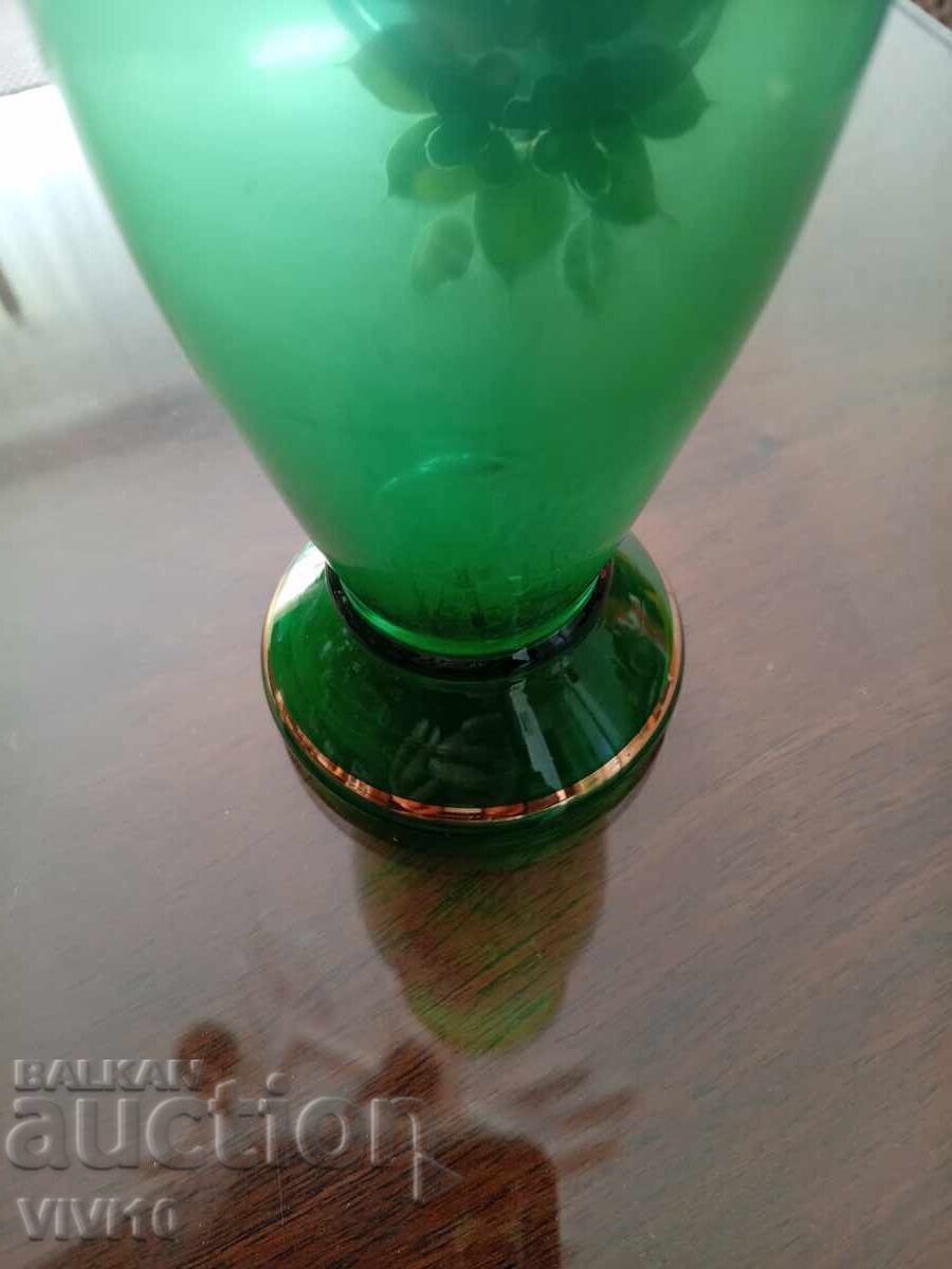 Доставка на Разкошна ваза Бохемия ,Позлата, емаил Доставка на Разкошна ваза Бохемия ,Позлата, емаил