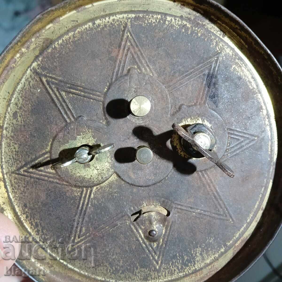 Юнгханс, будилник работи с цена € 20.45 | 40.00 лв.