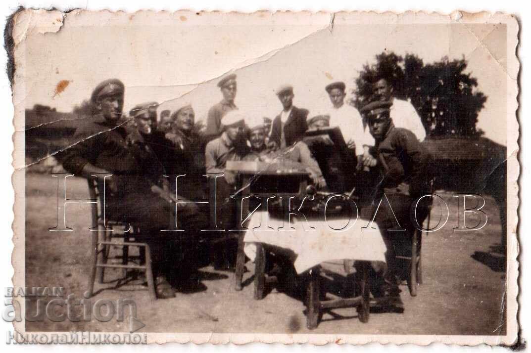 Auction  1941 2x SMALL OLD PHOTOS BURGAS MILITARY PHOTOS REMBRANDT D460