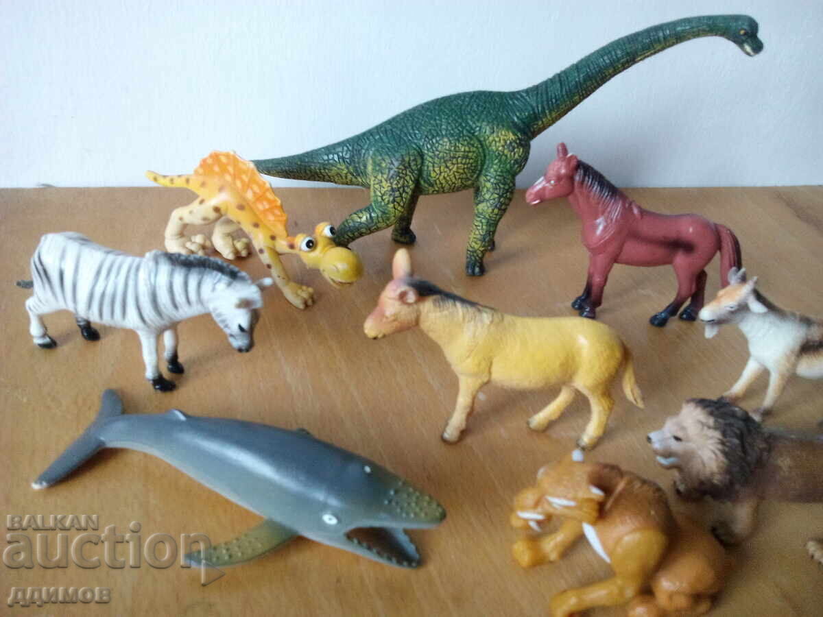 10 pieces of animal figurines - 5