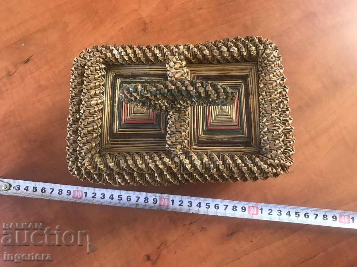 Auction BOX CHEST RATTAN WICKER VINTAGE CHEST Auction BOX CHEST RATTAN WICKER VINTAGE CHEST