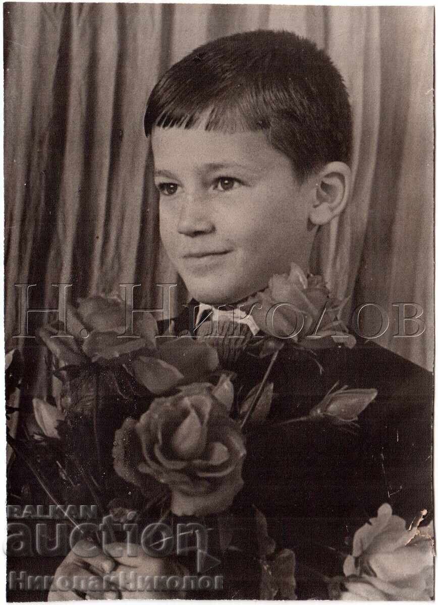 ΜΕΓΑΛΗ ΠΑΛΙΑ ΦΩΤΟΓΡΑΦΙΑ ΜΑΘΗΤΗΣ ΜΕ ΛΟΥΛΟΥΔΙΑ D463