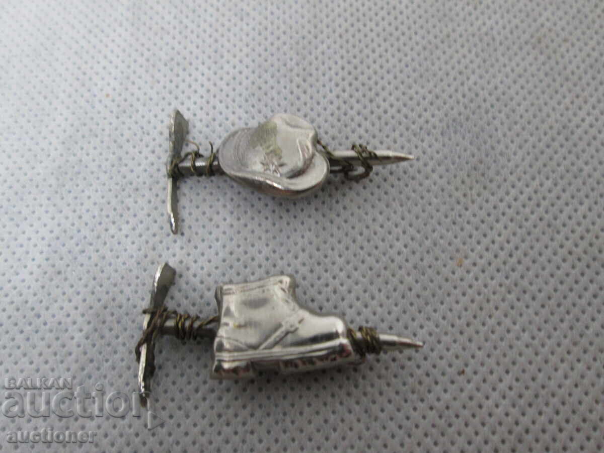 LOT OF TWO TOURIST STAMPS, SIGN - 7 LOT OF TWO TOURIST STAMPS, SIGN - 7