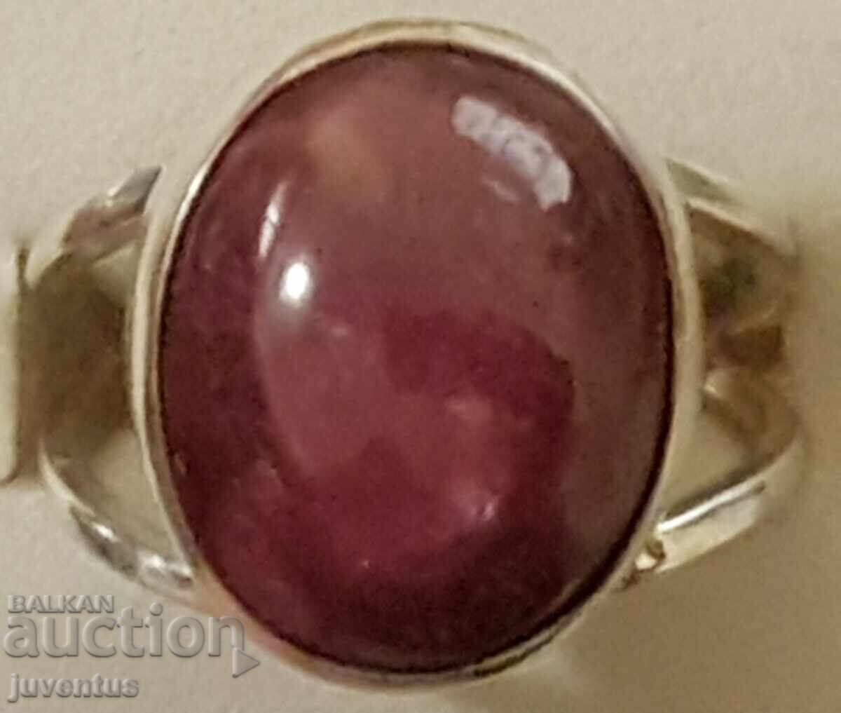 Delivery of SILVER RING WITH STAR RUBY UNTREATED 21.62ct. Delivery of SILVER RING WITH STAR RUBY UNTREATED 21.62ct.