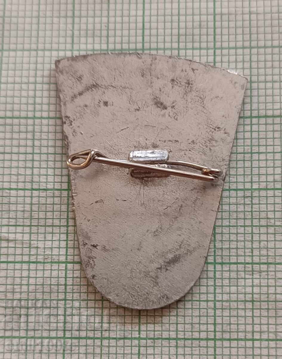 Delivery of Badge - Malyovitsa Peak - ice axe Delivery of Badge - Malyovitsa Peak - ice axe