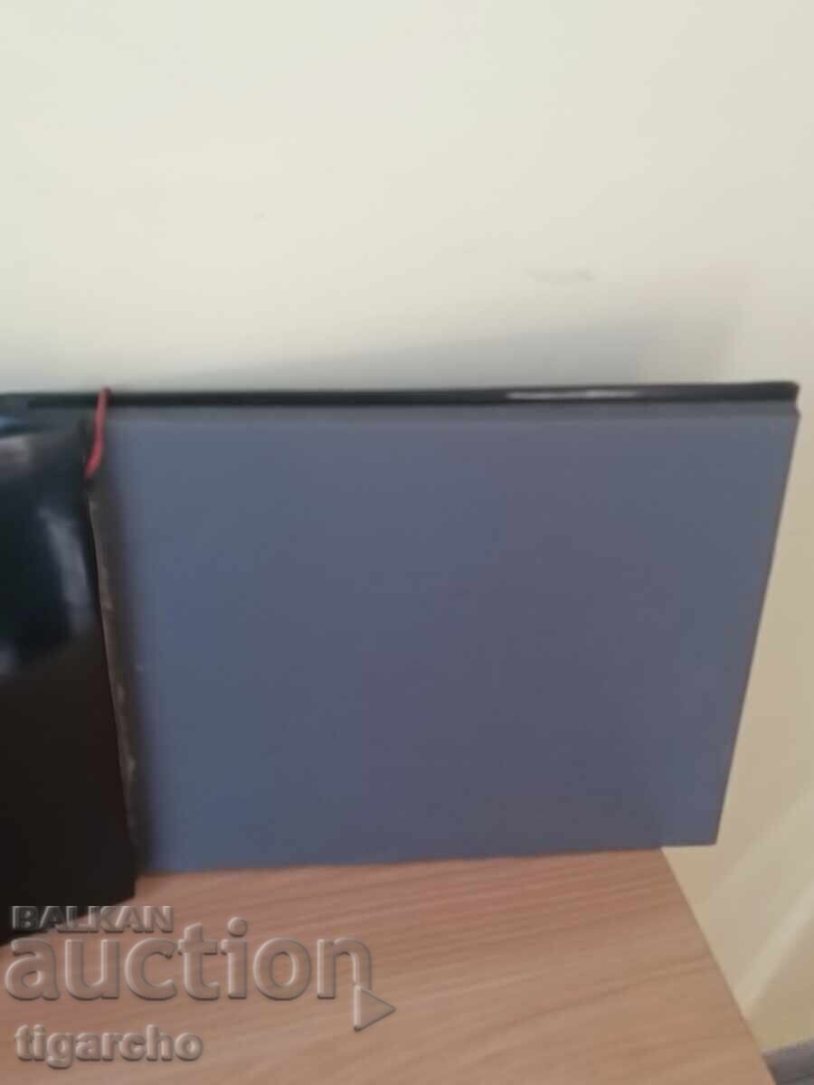 Delivery of Old photo album Delivery of Old photo album