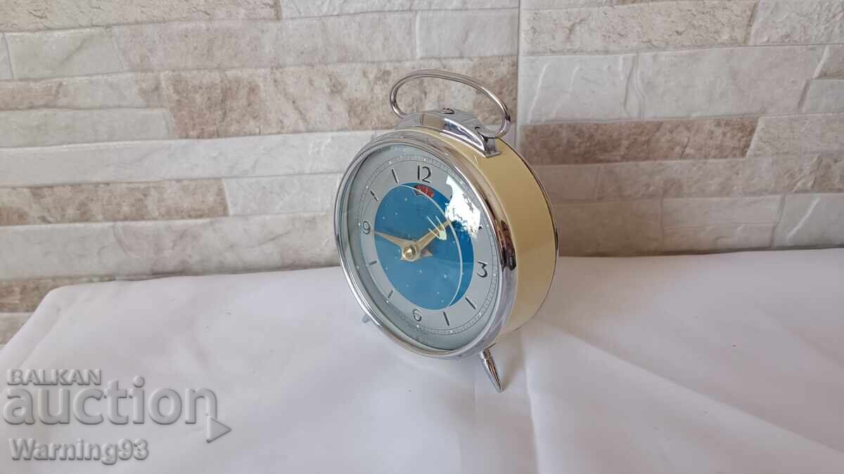 Delivery of Old clock / alarm clock - Diamand - 1970