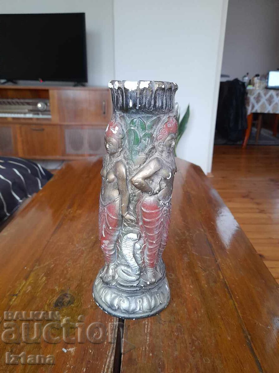 Παλαιό γύψινο βάζο με τιμή 16.00 BGN | € 8.18 Παλαιό γύψινο βάζο με τιμή 16.00 BGN | € 8.18