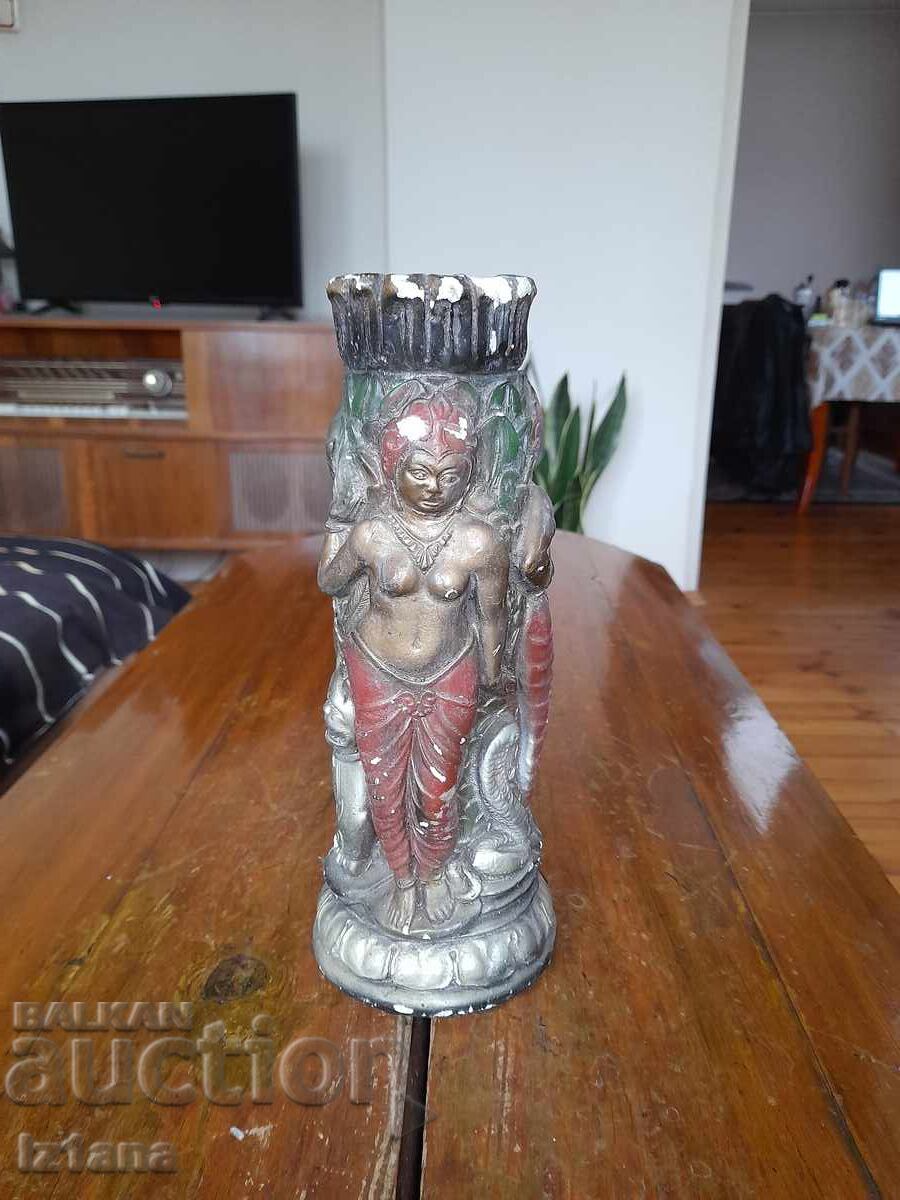 Παλαιό γύψινο βάζο Παλαιό γύψινο βάζο