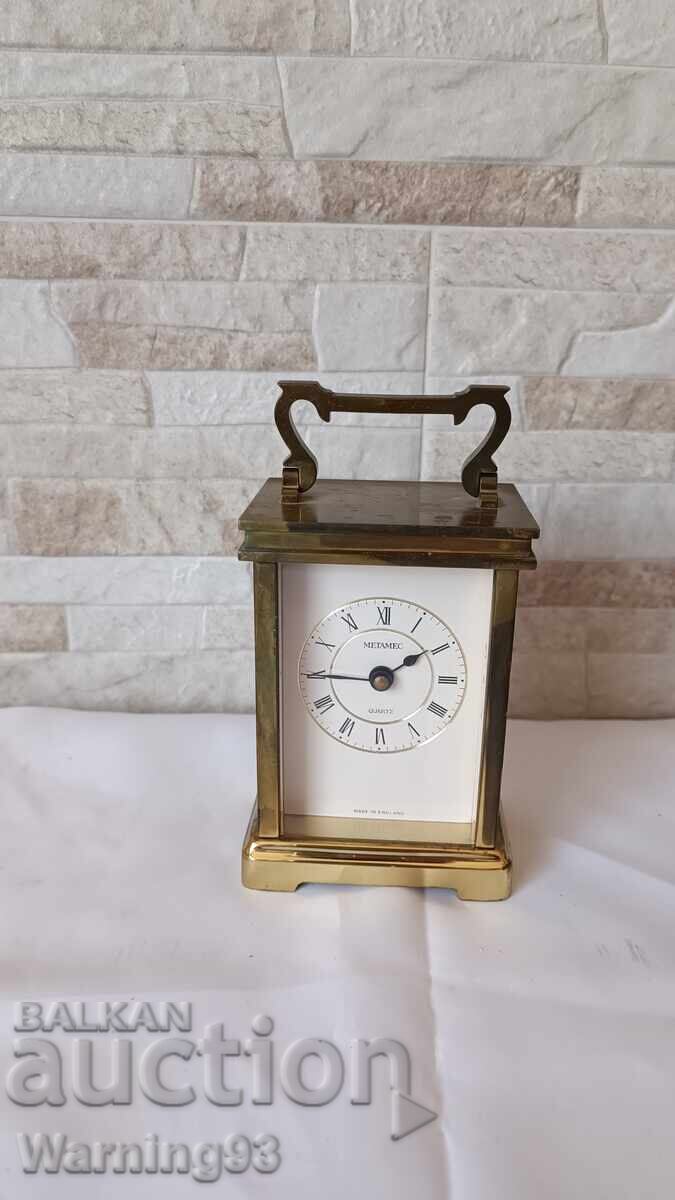 Delivery of Old bronze clock - METAMEC - Made in England - 1970. Delivery of Old bronze clock - METAMEC - Made in England - 1970.