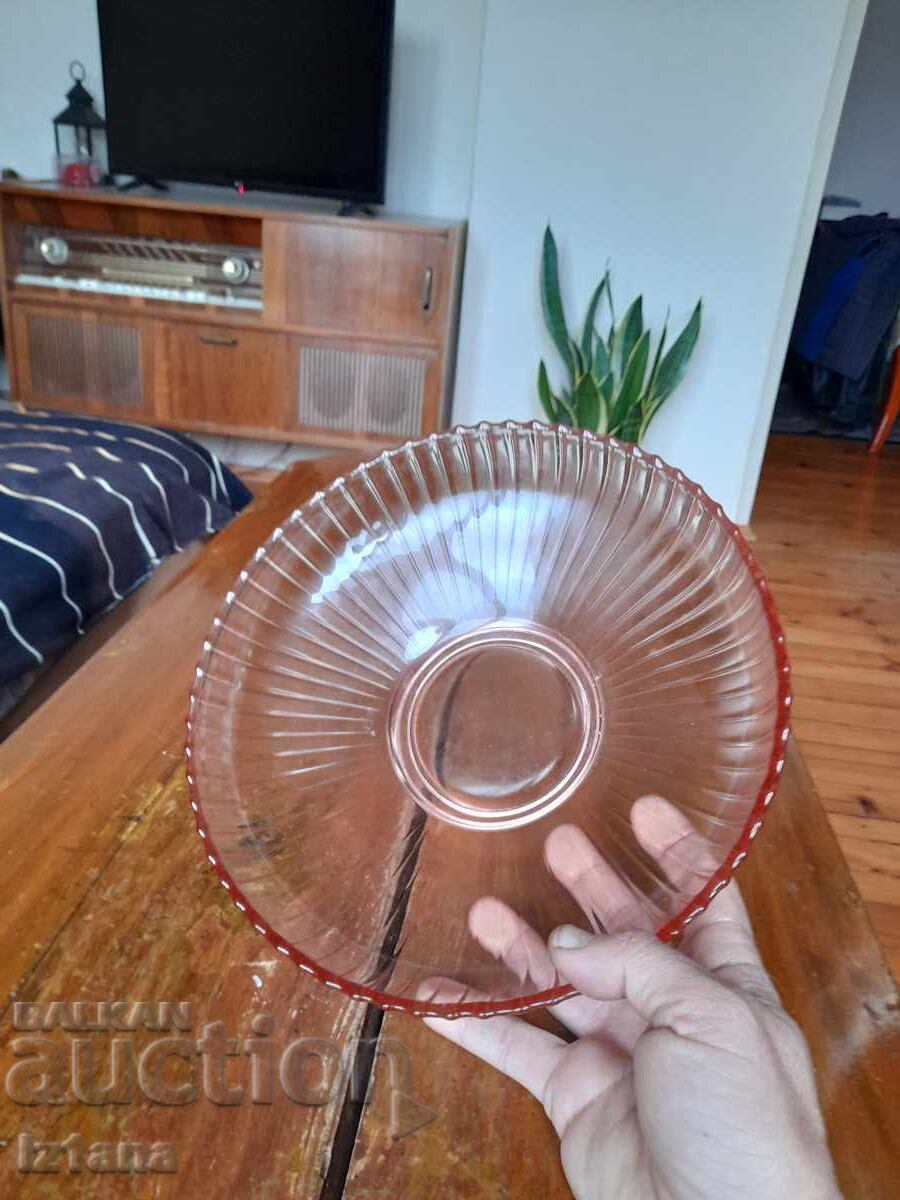 Delivery of Old glass fruit bowl
