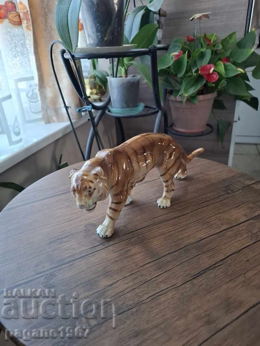 Tigru de portelan - 5 Tigru de portelan - 5