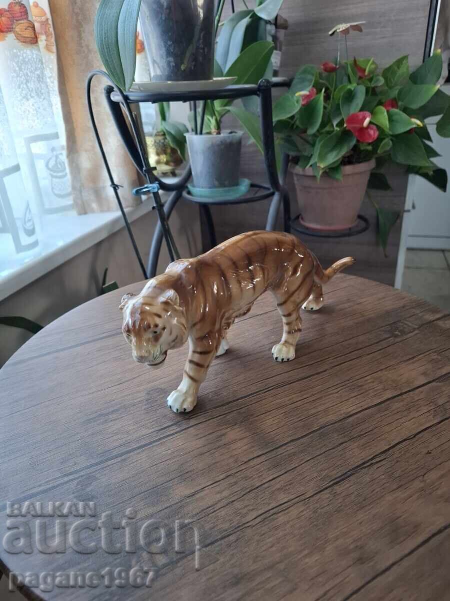 Τίγρη από πορσελάνη
