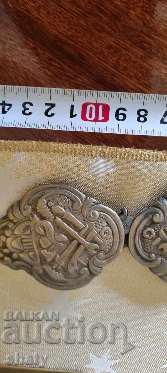 Auction  Old silver buckles.