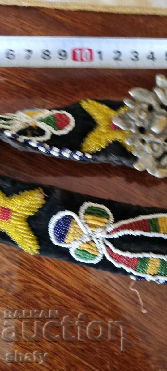 Licitație Catarame vechi cu curea cu margele Licitație Catarame vechi cu curea cu margele