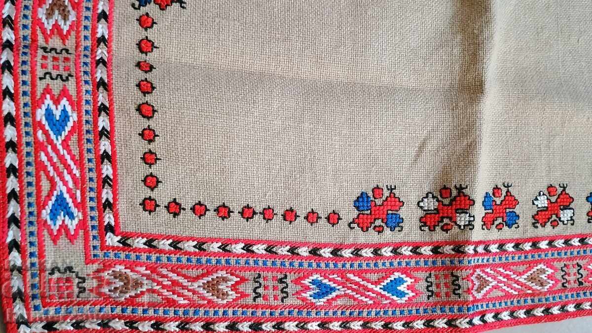 Checkered tablecloth-75/32 cm-linen panama, silk and mouline with price 44.95 BGN | € 22.98