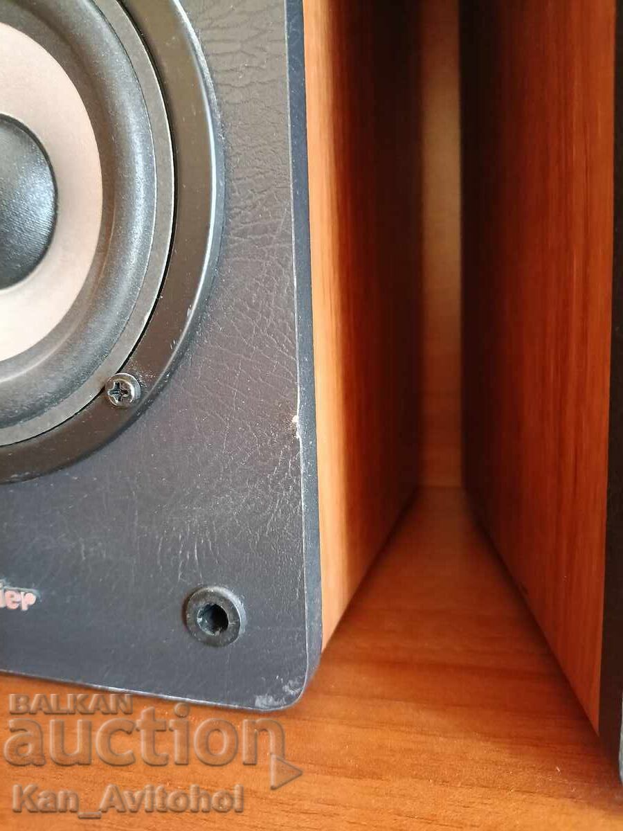 Delivery of Edifier R1200T audio speakers active bookshelf speakers Delivery of Edifier R1200T audio speakers active bookshelf speakers