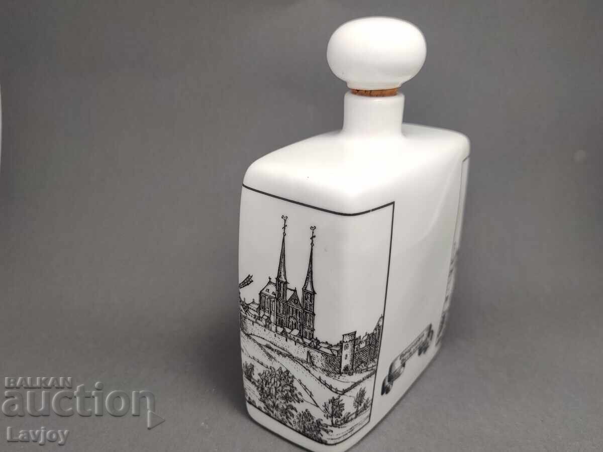 Delivery of Porcelain alcohol cup Delivery of Porcelain alcohol cup