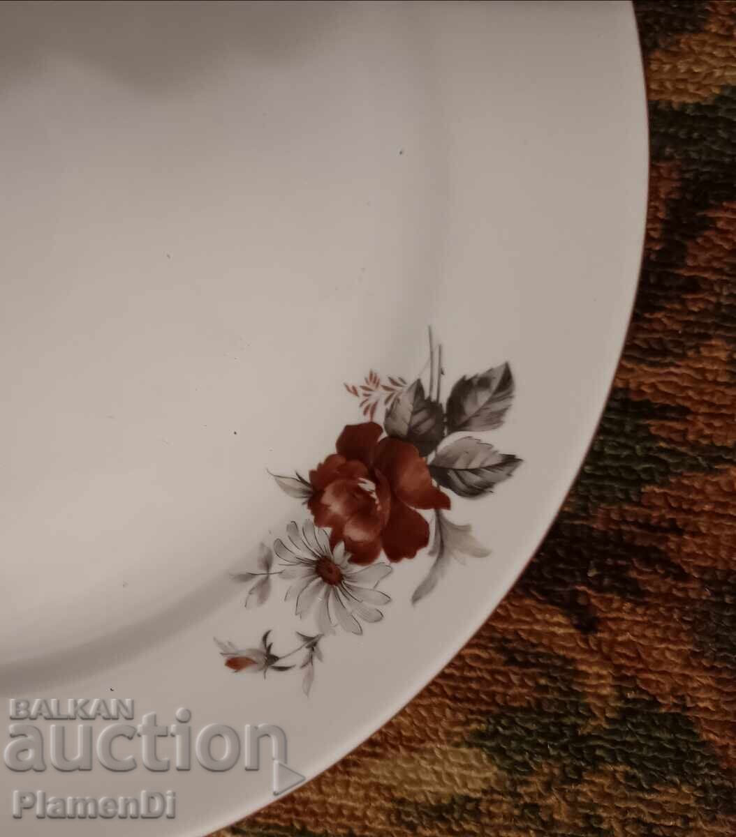 Porcelain, plateau plate. with price € 7.67 | 15.00 BGN