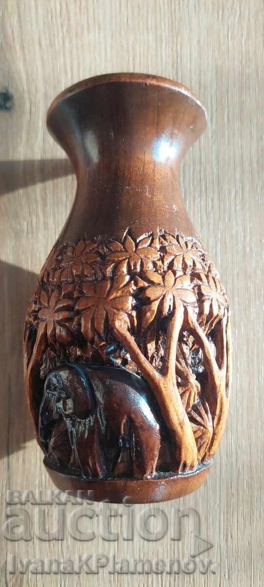 Delivery of Woodcarving for collectors