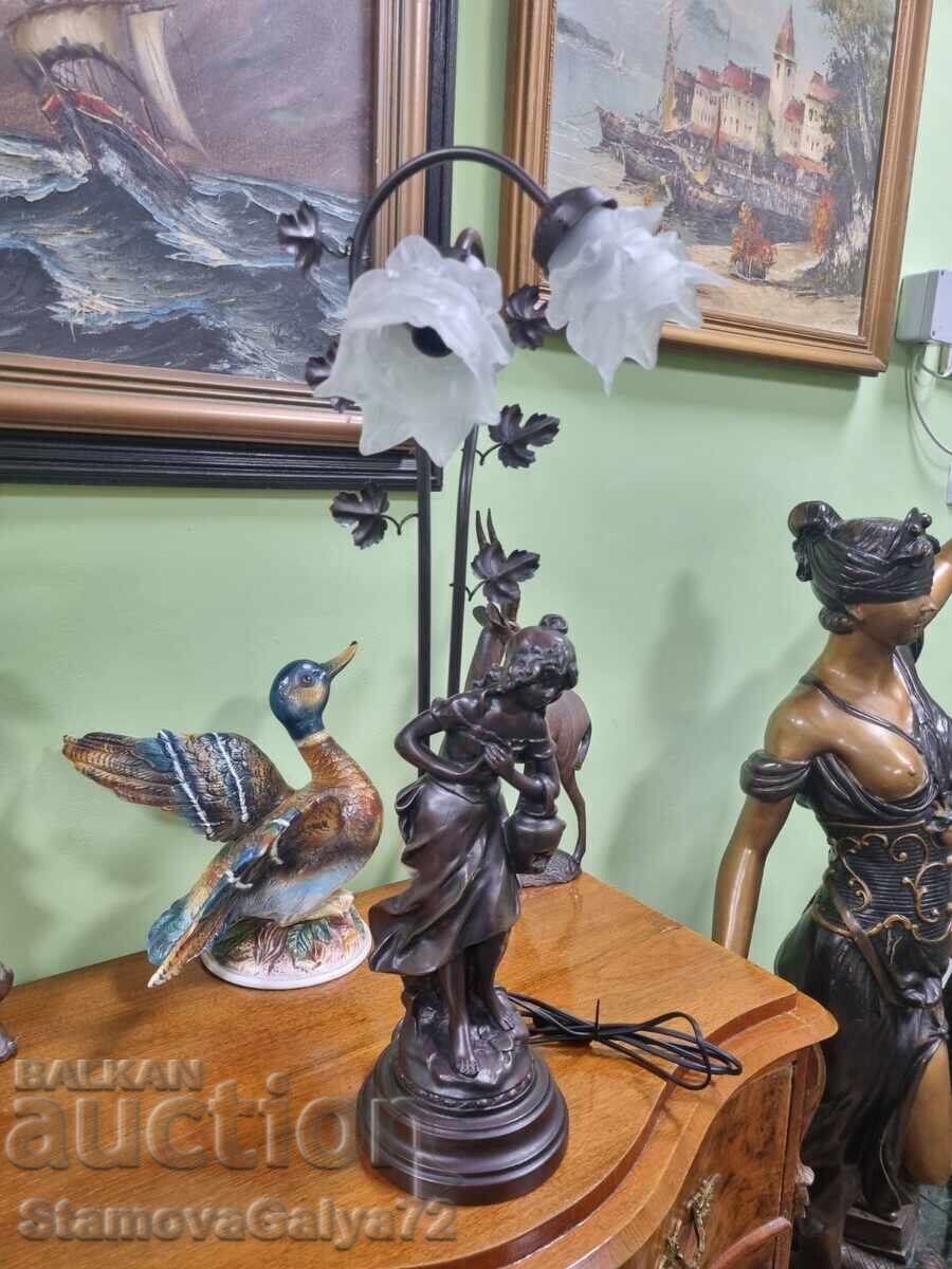 Auction Wonderful antique table lamp Auction Wonderful antique table lamp