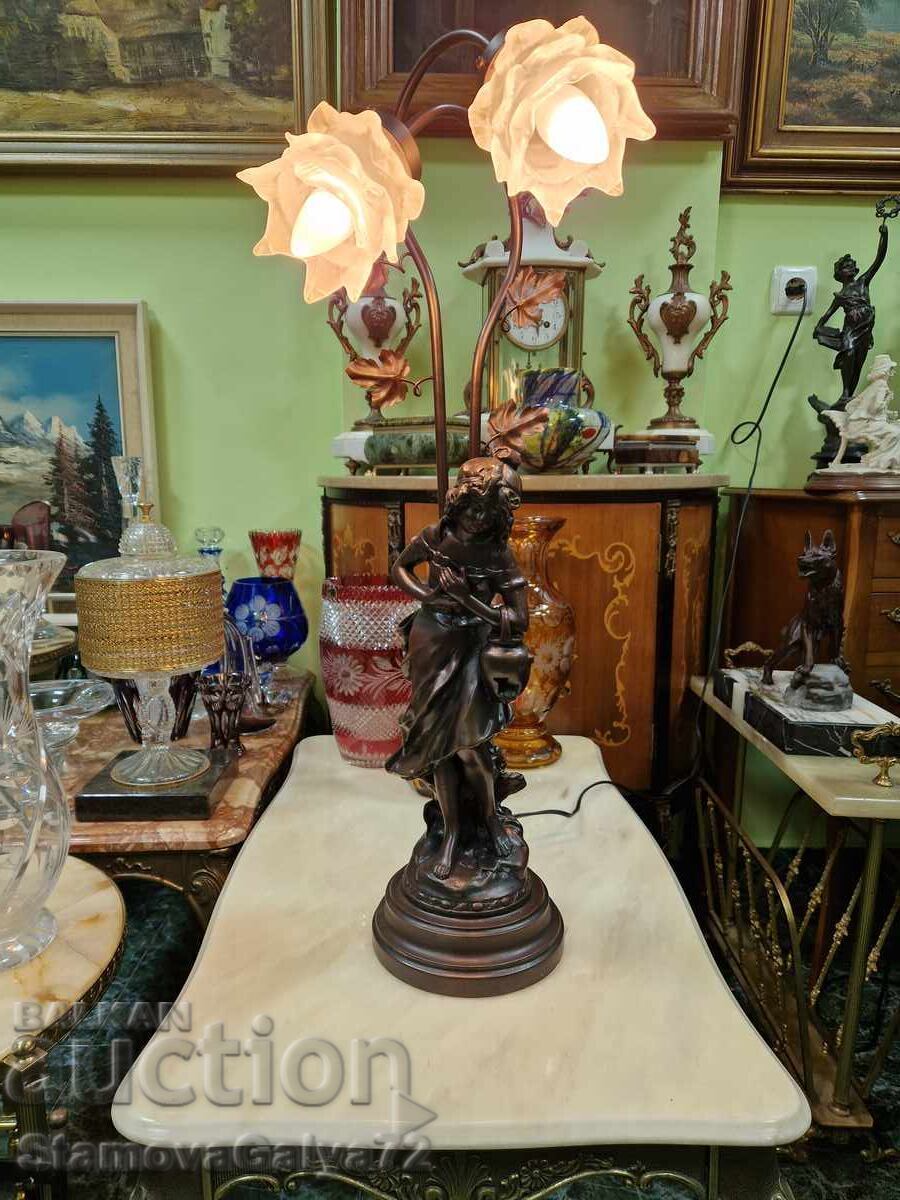 Wonderful antique table lamp Wonderful antique table lamp