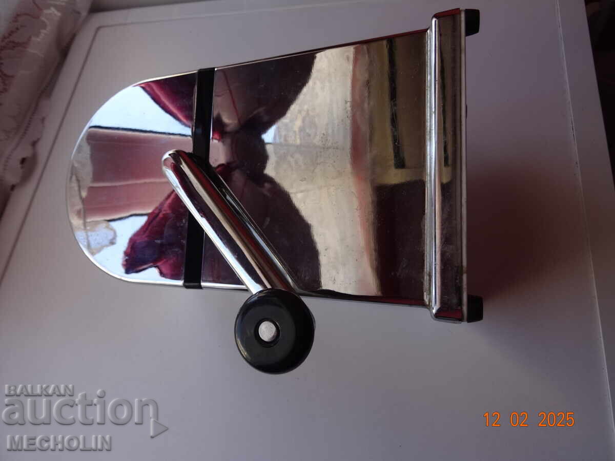 Auction MECHANICAL ICE CRUSHER Auction MECHANICAL ICE CRUSHER