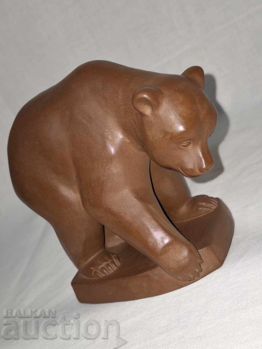 Old porcelain figure--Meissen--Meissen--30s, 40s. Old porcelain figure--Meissen--Meissen--30s, 40s.