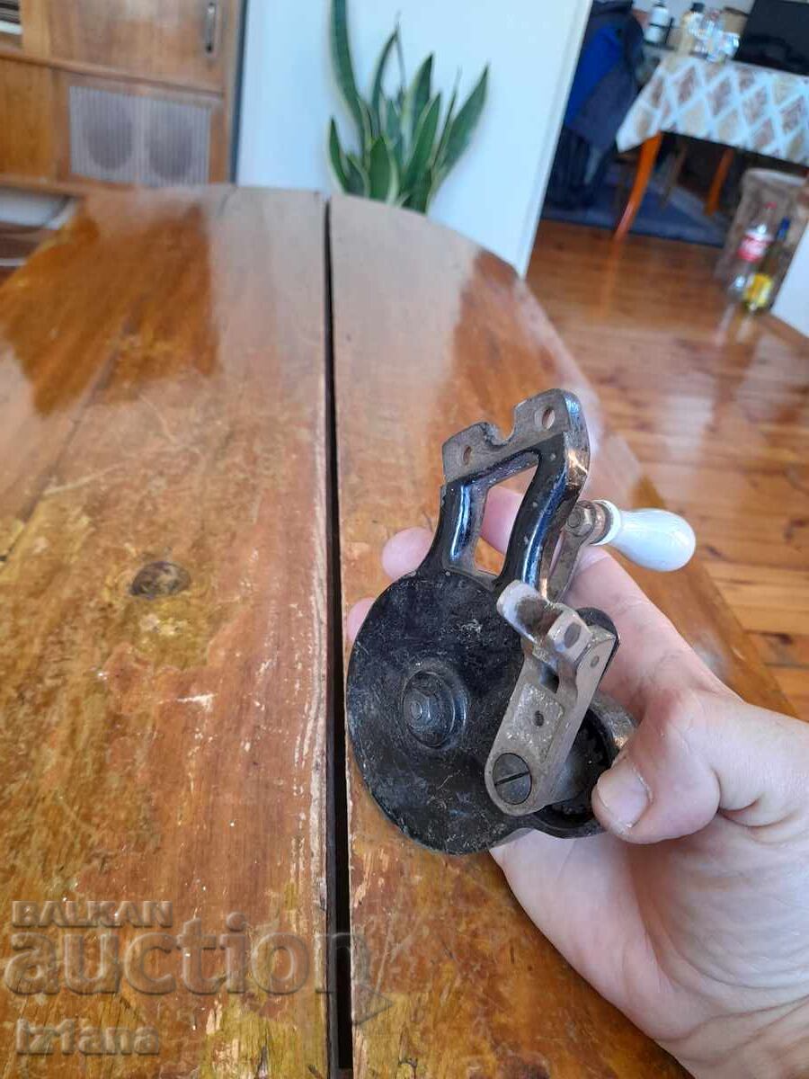 Delivery of Sewing machine spindle Delivery of Sewing machine spindle