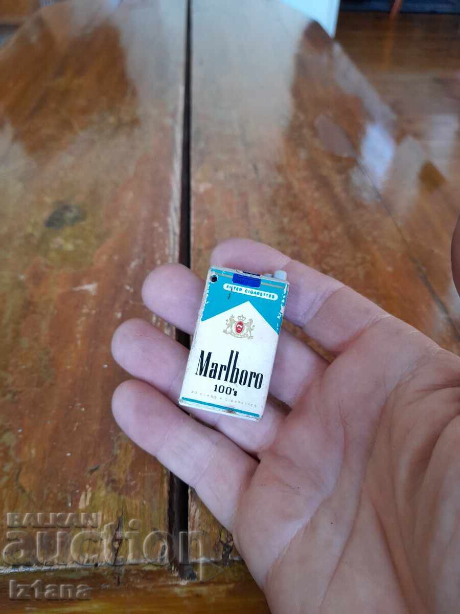 Delivery of Old Marlboro Keychain Delivery of Old Marlboro Keychain