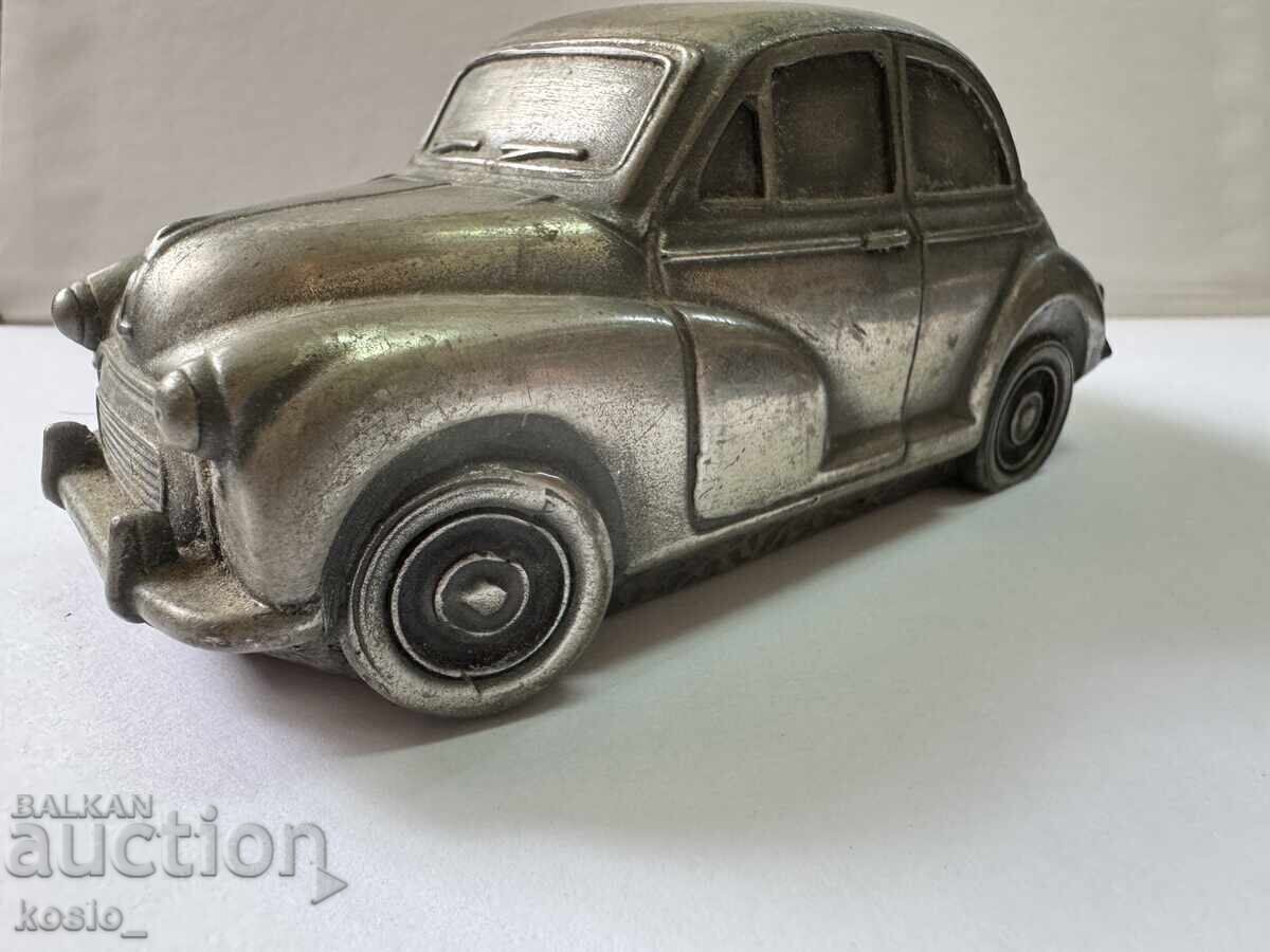 Old metal car paperweight with price € 20.00 | 39.12 BGN